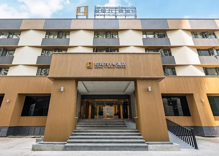 Rama9 No1 Hotel 4*